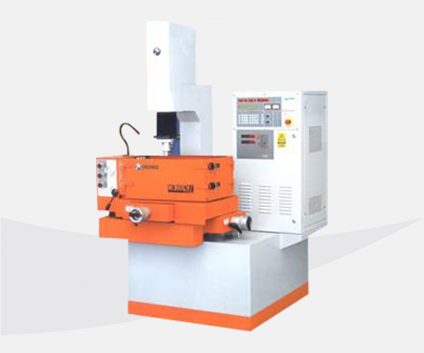 ELETROEROSAO DE PENETRACAO MARCA ENGEMAQ  EDM 840NC